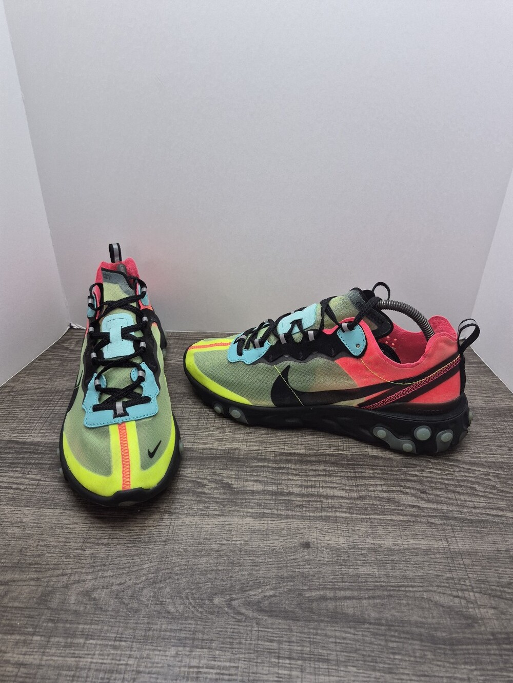 Nike React Element 87 Men's Sneakers Size 9.5M Volt Racer Pink Running Shoes